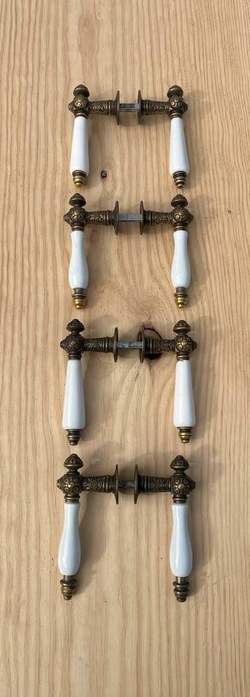 4x Klassiek wit porselein / messing Deurklinken. deurkrukken beschikbaar voor biedingen