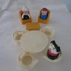 Vintage Fisher Price: 2 tafeltjes + 6 stoelen, Kinderen en Baby's, Speelgoed | Fisher-Price, Ophalen of Verzenden, Zo goed als nieuw