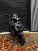 Piaggio zip, Fietsen en Brommers, Scooters | Piaggio, Ophalen, Zip, Zo goed als nieuw, Benzine