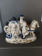 Porseleinen beeld koets met paarden rococo stijl., Ophalen of Verzenden