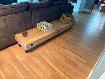 massief eikenhouten sidetable bijzet meubel salontafel beschikbaar voor biedingen