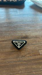Prada broche, Ophalen of Verzenden, Nieuw, Zilver, Overige materialen