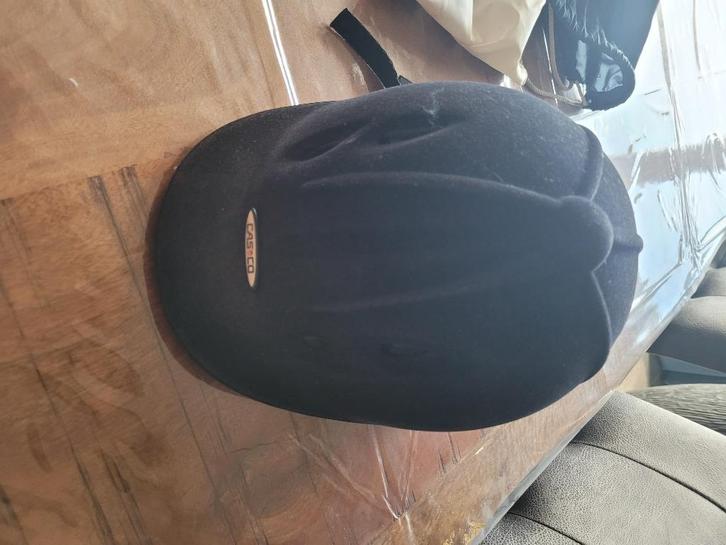Cap casco mt M verstelbaar, Dieren en Toebehoren, Paardrijkleding, Zo goed als nieuw, Cap, Ophalen of Verzenden