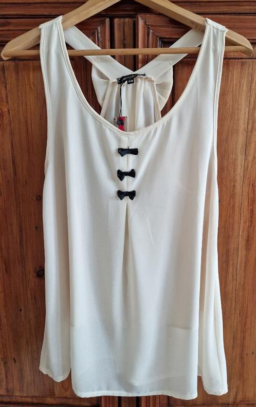 Zomerse top Miss charm maat S/M beige nieuw., Kleding | Dames, Tops, Nieuw, Maat 38/40 (M), Beige, Zonder mouw, Ophalen of Verzenden