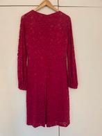 LaDress kanten jurk - Feestelijk & Gevoerd, Kleding | Dames, Jurken, Maat 38/40 (M), Ophalen of Verzenden, Zo goed als nieuw, Knielengte