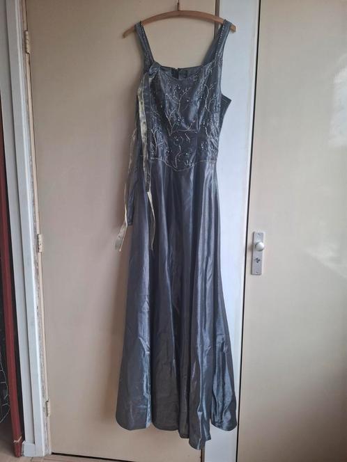 Trouwjurk antraciet, bovenlichaam volledig met kralen., Kleding | Dames, Gelegenheidskleding, Gedragen, Overige typen, Maat 38/40 (M)