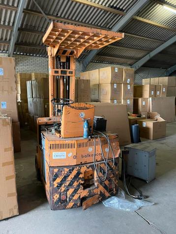 Zeer zware/oude heftuck balkancar sloop of maak. beschikbaar voor biedingen