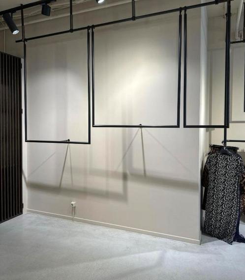Kleding winkel interieur, design kledingrekken!, Kleding | Dames, Kledingrekken, Ophalen of Verzenden
