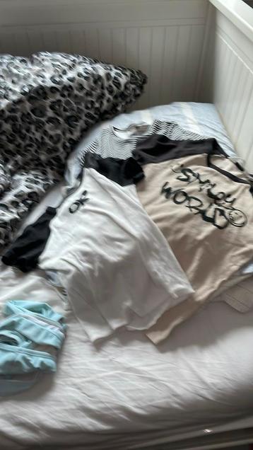Mooi kleding maat 140/152 beschikbaar voor biedingen