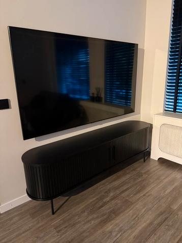 Nieuw zwart tv meubel!