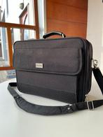 Laptoptas Crossbow – Zwart – Zo goed als nieuw!, Ophalen of Verzenden, 16 inch, Zo goed als nieuw, Schoudertas