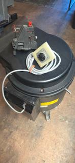 Truma kachel/boiler, COMBI 6002 op 12v-30mB met bediening, Ophalen, Zo goed als nieuw