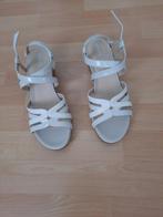 Geox, maat 39, Ophalen, Nieuw, Beige, Sandalen of Muiltjes