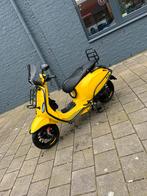 Vespa sprint, Fietsen en Brommers, Brommers | Vespa, Ophalen of Verzenden, Zo goed als nieuw