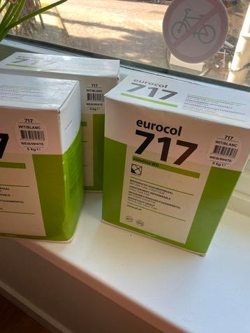 Eurocol 717 WIT waterdicht voegmateriaal 12,5 kg beschikbaar voor biedingen