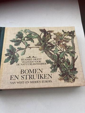Bomen en Struiken west- en midden europa - reader's digest beschikbaar voor biedingen