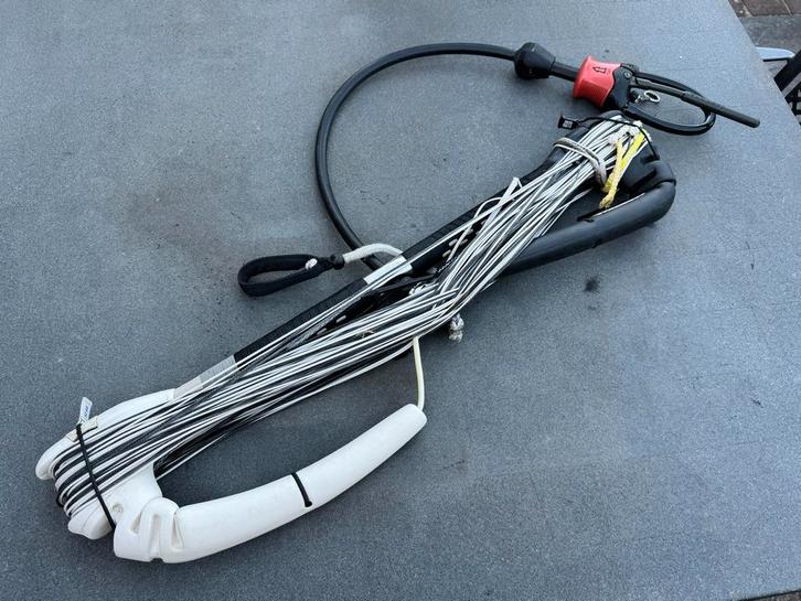 Cabrinha 1X Trimlite Overdrive Bar 52-60cm, Watersport en Boten, Kitesurfen, Zo goed als nieuw, Bar, 9 m², Geen board, Ophalen of Verzenden