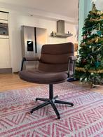 Artifort eetkamer stoelen, Huis en Inrichting, Stoelen, Ophalen, Zo goed als nieuw, Bruin, Vijf, Zes of meer stoelen