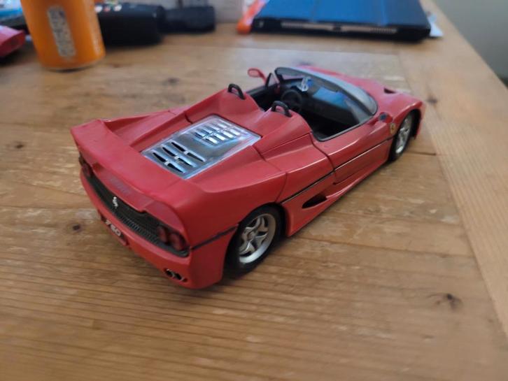 Ferrari f 50 cabrio, Hobby en Vrije tijd, Modelauto's | 1:24, Bburago, Ophalen of Verzenden