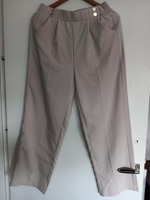 fijne soepele broek maat L, Kleding | Dames, Broeken en Pantalons, Nieuw, Maat 38/40 (M), Beige, Lang, Ophalen of Verzenden