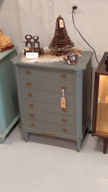 Brocante ladekastje - vintage gerestyled kastje. beschikbaar voor biedingen