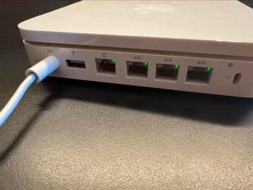 Apple AirPort Extreme – Compleet met Adapter beschikbaar voor biedingen