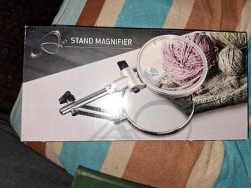 Vergrootglas met Standaard - Nieuwstaat beschikbaar voor biedingen