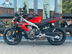 Aprilia Tuono 457  Piranha Red 2025, Motoren, 2 cilinders, Bedrijf, Onbekend, APRILIA