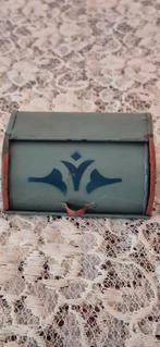 Antieke blikken broodtrommel voor poppenhuis, Verzamelen, Poppenhuizen en Toebehoren, Ophalen of Verzenden, Gebruikt, Poppenhuis
