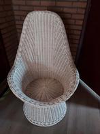 Retro rotan rieten Pauwenstoel, Huis en Inrichting, Stoelen, Gebruikt, Ophalen