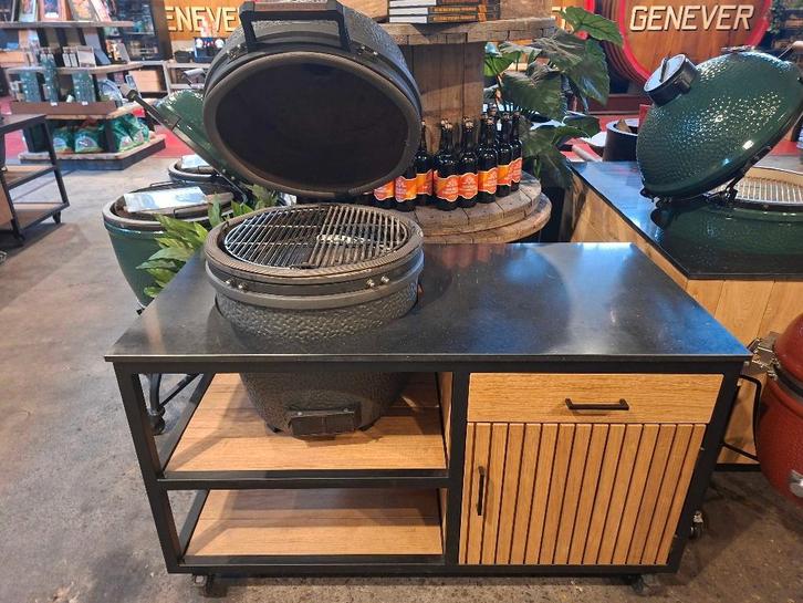 Buitenkeukens met The Bastard, Green Egg en OFYR, Tuin en Terras, Buitenkeukens, Zo goed als nieuw, Houtskool, Inbouw, Ophalen