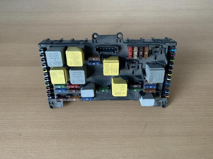 zekeringkast mercedes vito W639 2003 tot 2014 A6395450401, Auto-onderdelen, Elektronica en Kabels, Mercedes-Benz, Gebruikt, Ophalen of Verzenden