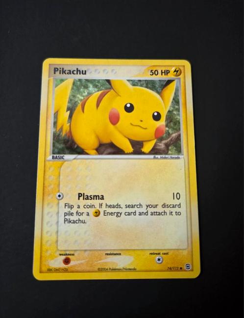 Pikachu 74/112 Pokemon Fire Red Leaf Green reverse holo, Hobby en Vrije tijd, Verzamelkaartspellen | Pokémon, Zo goed als nieuw