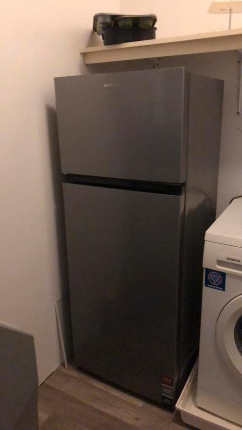 Nette koelkast Inventum - rvs kleur, Witgoed en Apparatuur, Koelkasten en IJskasten, Zo goed als nieuw, Met vriesvak, 200 liter of meer