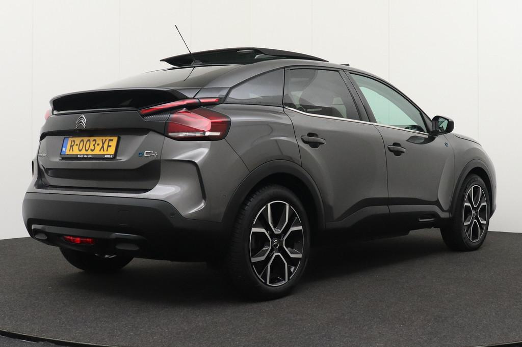 Citroën Ë-C4 Shine-Pack 50kWh Warmtepomp Pano-dak Leder Ma, Auto's, Citroën, 136 pk, Gebruikt, Zwart, 348 km