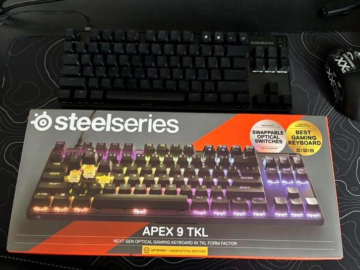 Steelseries Apex 9 TKL next gen optical gaming kryboard, Computers en Software, Toetsenborden, Zo goed als nieuw, Qwerty, Ophalen of Verzenden