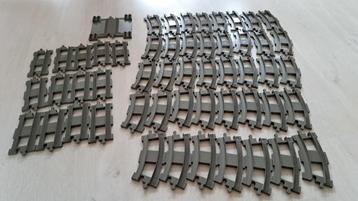 Grote hoeveelheid Duplo treinbaan rails 52 stuks beschikbaar voor biedingen