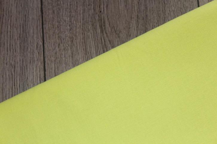 100% katoen stof - neon groen/geel #2226, Hobby en Vrije tijd, Stoffen en Lappen, Nieuw, Katoen, 120 cm of meer, 200 cm of meer