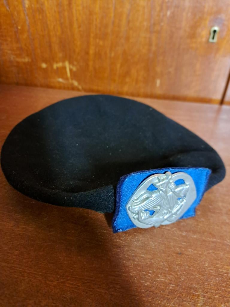 Huzaren van Boreel landmacht baret, Ophalen of Verzenden, Landmacht, Nederland, Helm of Baret