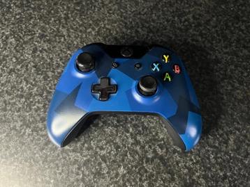 Xbox One Wireless Controller Blue Camo beschikbaar voor biedingen