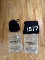 Essentials Trainingspak Zwart - Maat S - Nieuw, Kleding | Heren, Ophalen of Verzenden, Nieuw, Maat 46 (S) of kleiner, Zwart