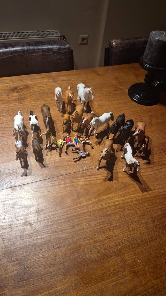 Sleigh paardjes + stal, Kinderen en Baby's, Speelgoed | Actiefiguren, Zo goed als nieuw, Ophalen