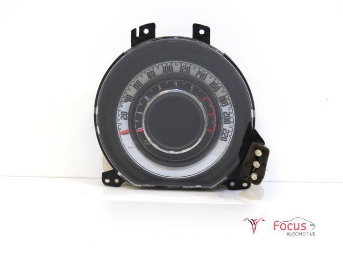 Instrumentenpaneel van een Fiat 500, Auto-onderdelen, Dashboard en Schakelaars, Fiat, Gebruikt, 3 maanden garantie, Ophalen of Verzenden