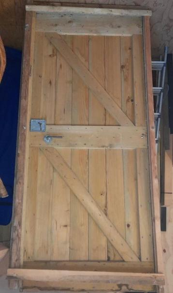 Schuttingdeur, tuinhuis, tuindeur geïmpregneerd en compleet beschikbaar voor biedingen