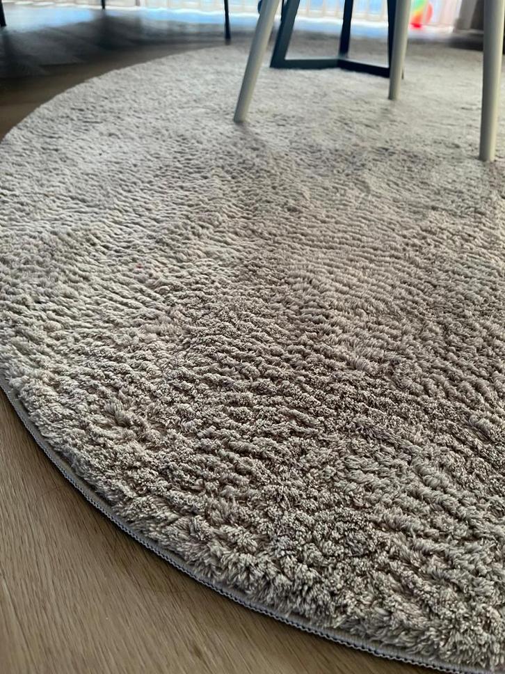 Kwantum Wallace zand vloerkleed - zo goed als nieuw!, Huis en Inrichting, Stoffering | Tapijten en Kleden, Zo goed als nieuw, 100 tot 150 cm