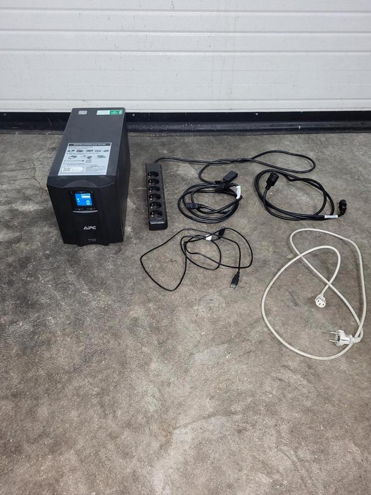 APC Smart-UPS 1000VA 8x C13
noodstroomvoeding, Computers en Software, Noodvoedingen (UPS), Ophalen of Verzenden