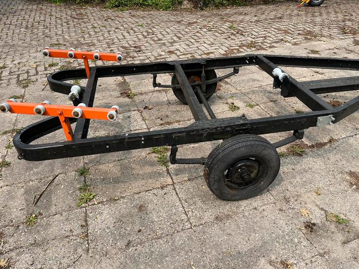 Verlengde boottrailer, Watersport en Boten, Boottrailers, Gebruikt, Sloepentrailer, Minder dan 1500 kg, Minder dan 6 meter, Stallingstrailer