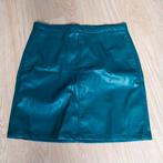 Groen kunstleder rokje., Kleding | Dames, Rokken, Ophalen of Verzenden, Nieuw, Groen, Boven de knie