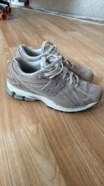 New balance 1906 beige, Sport en Fitness, Loopsport en Atletiek, Ophalen of Verzenden, Zo goed als nieuw, Hardloopschoenen, Overige merken