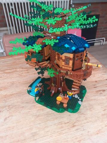 Lego boomhut beschikbaar voor biedingen
